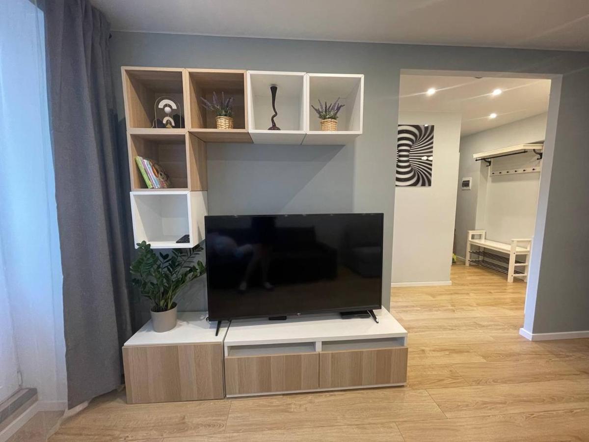 Modern 1br Haven Near Two Parks Korter