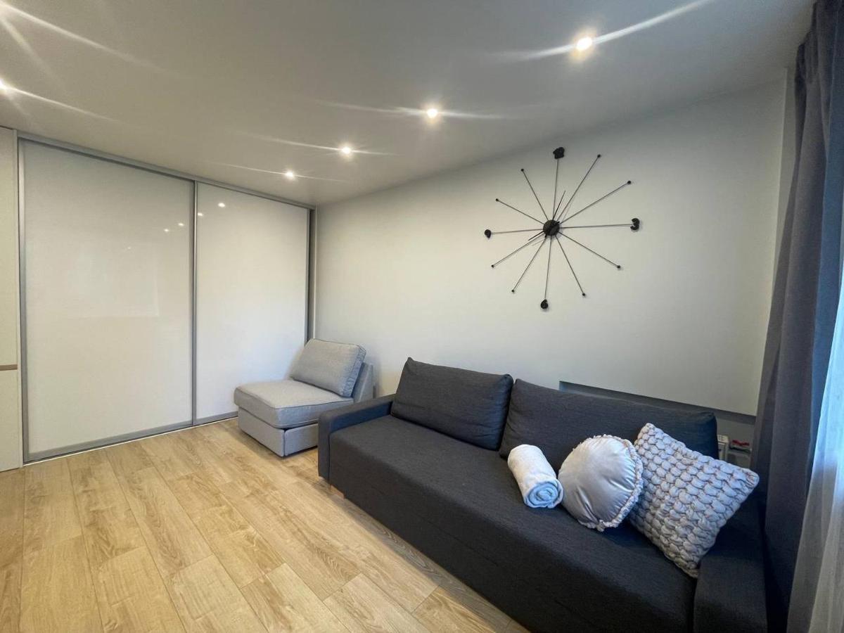 Modern 1br Haven Near Two Parks Рига